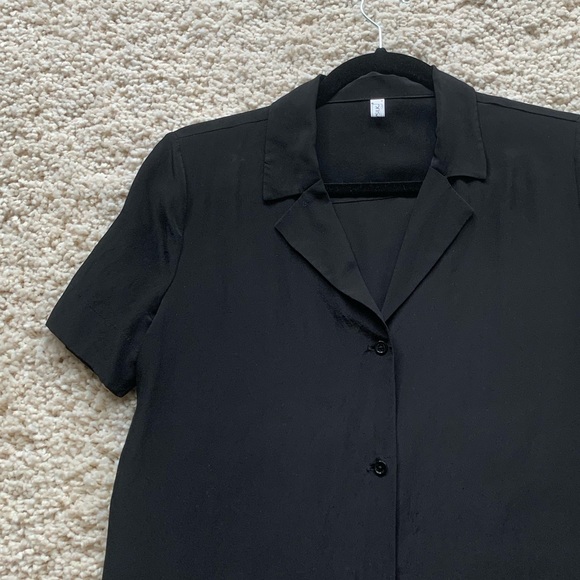 Black lilysilk silk short sleeve blouse - Picture 3 of 5